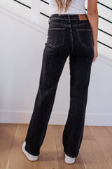 Judy Blue Control Top Straight Jeans in Washed Black